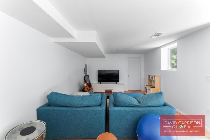 4330 Cascade Rd SW  Atlanta, GA 30331