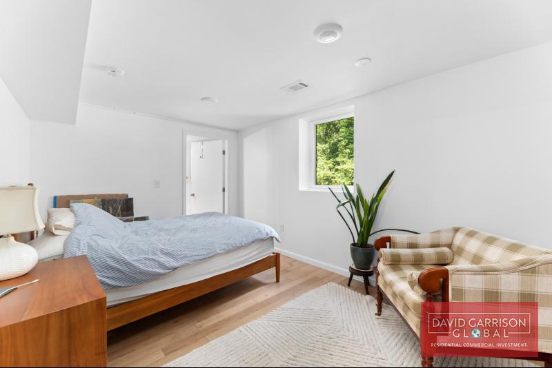 4330 Cascade Rd SW  Atlanta, GA 30331