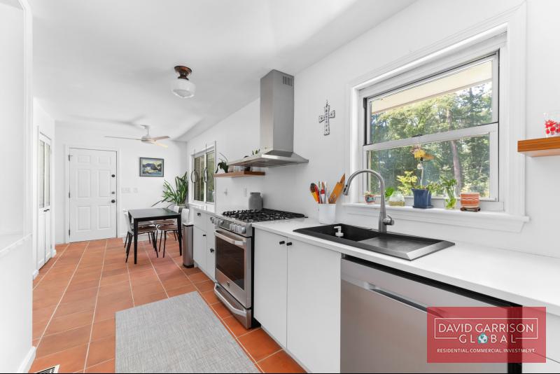 4330 Cascade Rd SW  Atlanta, GA 30331