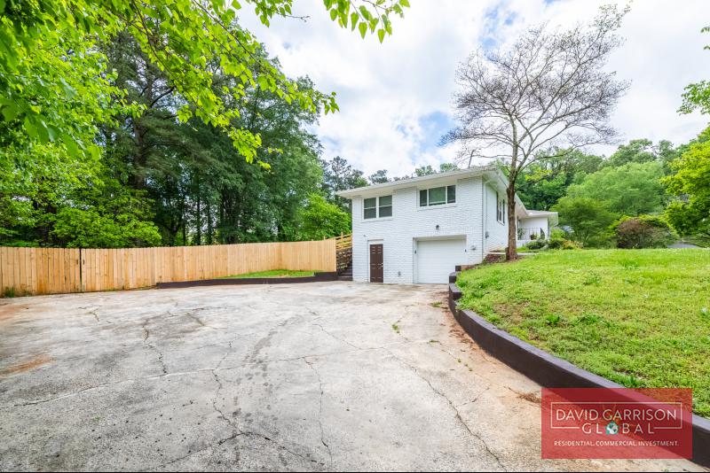 2296 Fraser Rd  Marietta, GA 30316