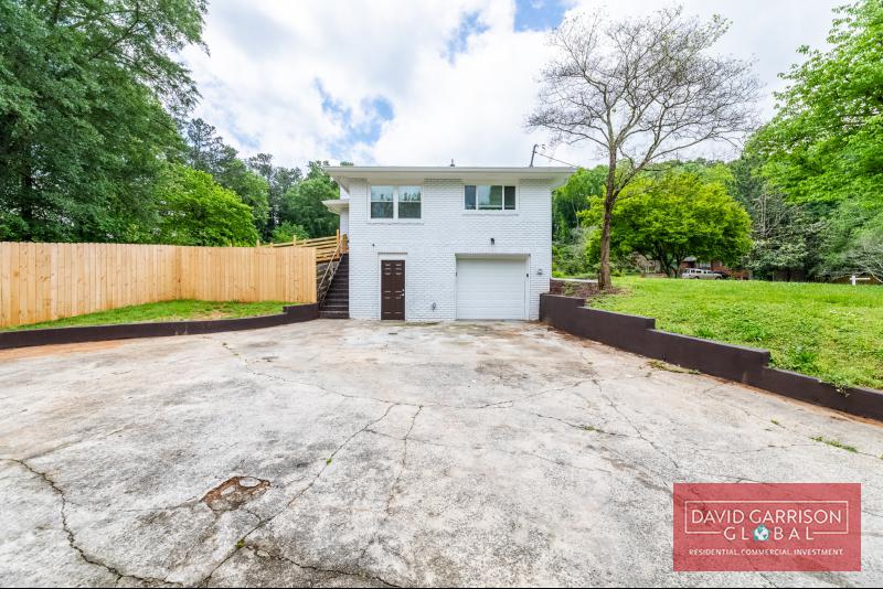 2296 Fraser Rd  Marietta, GA 30316