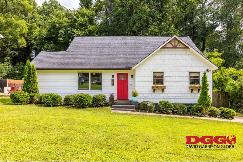 1371 Lochland Rd SE   Atlanta, GA 30316