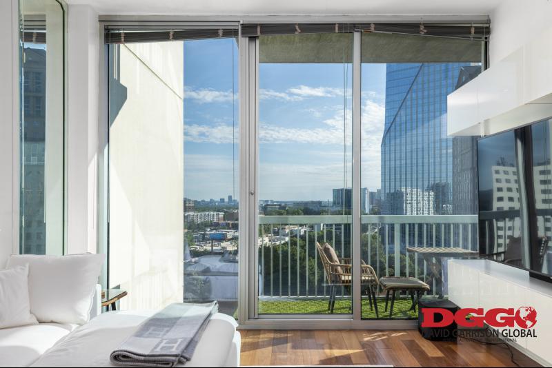 3324 Peachtree Road NE  Unit 1304 Atlanta, GA 30326